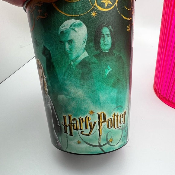Tumbler & Cup- Starbucks 2023 Dragonfruit Neon Pink Stripe GRANDE & Harry Potter - Picture 4 of 17